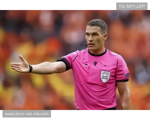 裁判执法尺度引争议,那不勒斯vs罗马比赛多次中断 裁判执法尺度引争议,那不勒斯vs罗马比赛多次中断